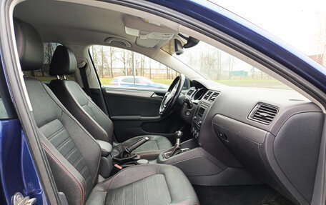 Volkswagen Jetta VI, 2015 год, 1 050 000 рублей, 15 фотография