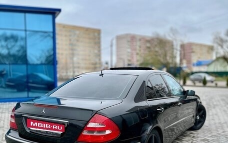Mercedes-Benz E-Класс, 2003 год, 820 000 рублей, 4 фотография