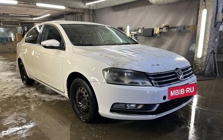 Volkswagen Passat B7, 2011 год, 455 000 рублей, 2 фотография