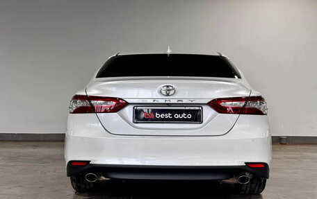 Toyota Camry, 2018 год, 2 545 000 рублей, 2 фотография