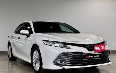 Toyota Camry, 2018 год, 2 545 000 рублей, 5 фотография