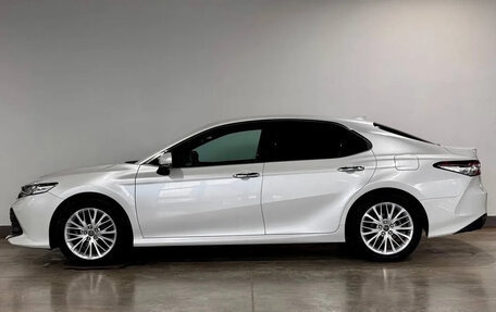 Toyota Camry, 2018 год, 2 545 000 рублей, 8 фотография