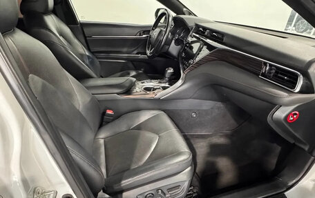 Toyota Camry, 2018 год, 2 545 000 рублей, 15 фотография