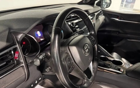 Toyota Camry, 2018 год, 2 545 000 рублей, 11 фотография