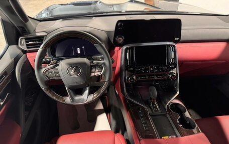 Lexus LX, 2025 год, 18 900 000 рублей, 10 фотография