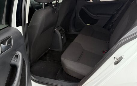 Volkswagen Jetta VI, 2016 год, 1 360 000 рублей, 5 фотография