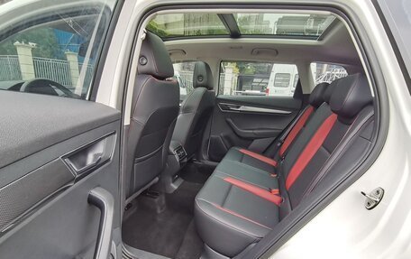 Skoda Karoq I, 2022 год, 2 050 000 рублей, 10 фотография