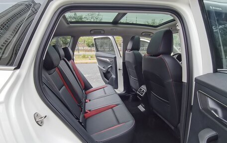 Skoda Karoq I, 2022 год, 2 050 000 рублей, 11 фотография