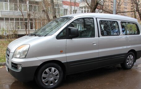 Hyundai Starex I рестайлинг, 2006 год, 755 000 рублей, 4 фотография