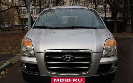 Hyundai Starex I рестайлинг, 2006 год, 755 000 рублей, 2 фотография