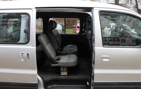 Hyundai Starex I рестайлинг, 2006 год, 755 000 рублей, 23 фотография