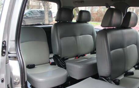 Hyundai Starex I рестайлинг, 2006 год, 755 000 рублей, 26 фотография