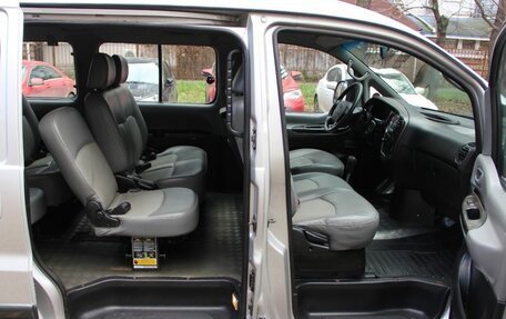 Hyundai Starex I рестайлинг, 2006 год, 755 000 рублей, 29 фотография