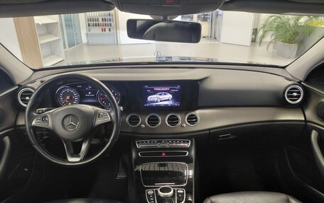 Mercedes-Benz E-Класс, 2016 год, 2 499 000 рублей, 9 фотография