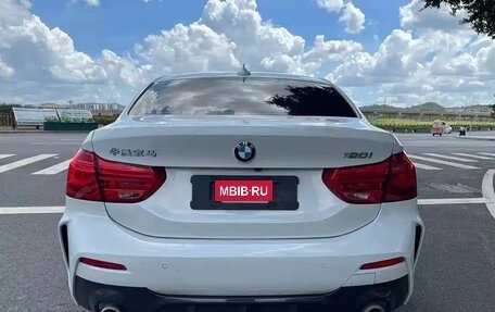 BMW 1 серия, 2022 год, 1 700 000 рублей, 7 фотография