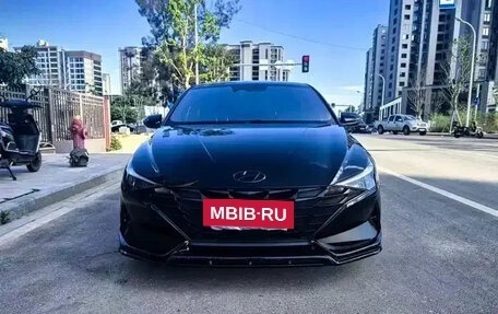 Hyundai Elantra, 2022 год, 1 600 000 рублей, 2 фотография