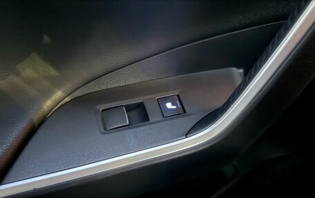 Toyota RAV4, 2021 год, 3 900 000 рублей, 14 фотография