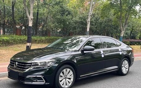 Volkswagen Passat B8 рестайлинг, 2021 год, 2 000 000 рублей, 1 фотография