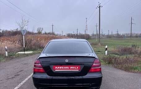 Mercedes-Benz E-Класс, 2004 год, 750 000 рублей, 2 фотография