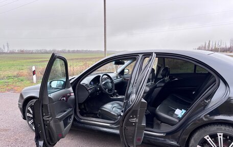 Mercedes-Benz E-Класс, 2004 год, 750 000 рублей, 5 фотография