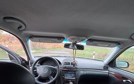 Mercedes-Benz E-Класс, 2004 год, 750 000 рублей, 6 фотография