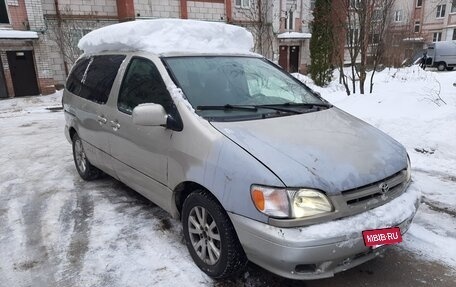 Toyota Sienna I, 2001 год, 499 999 рублей, 8 фотография