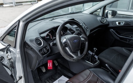 Ford Fiesta, 2015 год, 784 000 рублей, 9 фотография