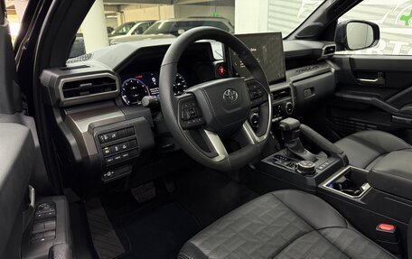 Toyota Tacoma, 2024 год, 7 990 000 рублей, 5 фотография