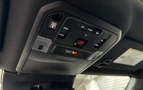 Toyota Tacoma, 2024 год, 7 990 000 рублей, 15 фотография