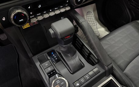 Toyota Tacoma, 2024 год, 7 990 000 рублей, 13 фотография