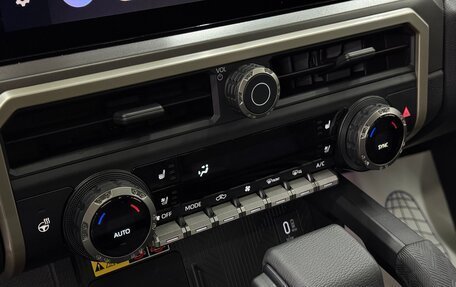 Toyota Tacoma, 2024 год, 7 990 000 рублей, 14 фотография