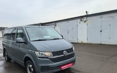 Volkswagen Caravelle T6 рестайлинг, 2020 год, 4 500 000 рублей, 1 фотография