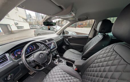 Volkswagen Tiguan II, 2019 год, 2 200 000 рублей, 7 фотография