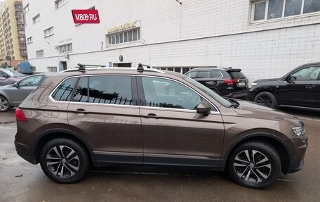 Volkswagen Tiguan II, 2019 год, 2 200 000 рублей, 4 фотография