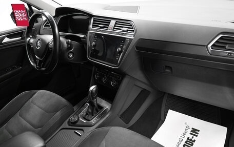 Volkswagen Tiguan II, 2018 год, 2 615 000 рублей, 13 фотография