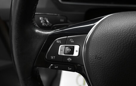 Volkswagen Tiguan II, 2018 год, 2 615 000 рублей, 21 фотография