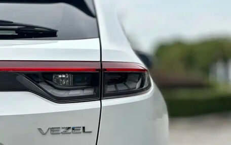 Honda Vezel, 2023 год, 1 500 000 рублей, 9 фотография