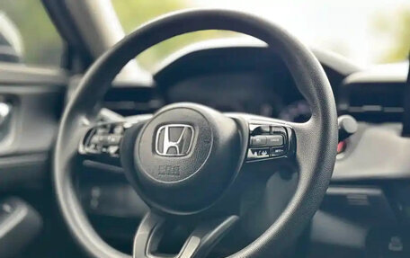 Honda Vezel, 2023 год, 1 500 000 рублей, 14 фотография