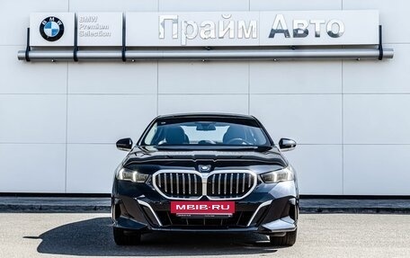 BMW 5 серия, 2025 год, 8 490 000 рублей, 3 фотография