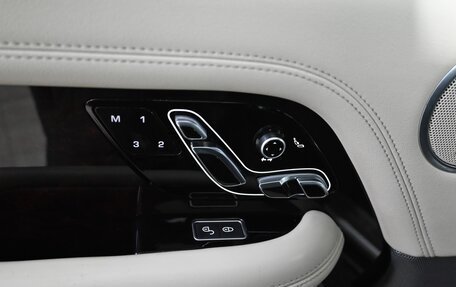 Land Rover Range Rover IV рестайлинг, 2019 год, 8 330 000 рублей, 11 фотография