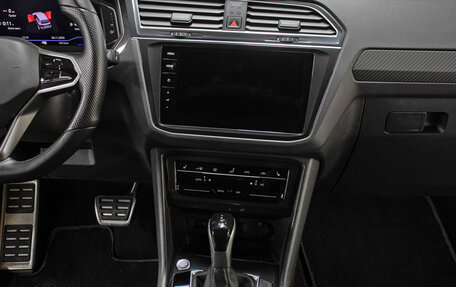 Volkswagen Tiguan II, 2021 год, 4 198 000 рублей, 14 фотография