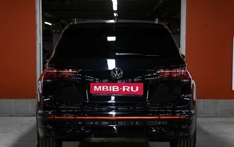 Volkswagen Tiguan II, 2021 год, 4 198 000 рублей, 6 фотография