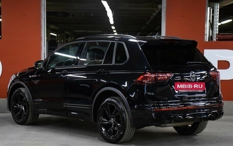 Volkswagen Tiguan II, 2021 год, 4 198 000 рублей, 7 фотография