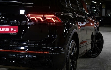 Volkswagen Tiguan II, 2021 год, 4 198 000 рублей, 26 фотография