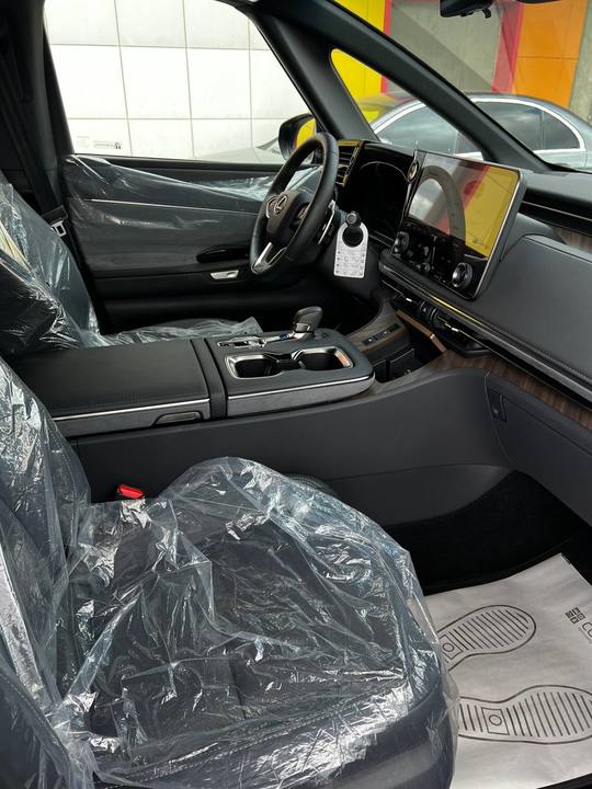 Lexus LM I, 2025 год, 19 400 000 рублей, 17 фотография