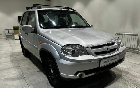 Chevrolet Niva I рестайлинг, 2010 год, 250 000 рублей, 3 фотография