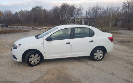 Renault Logan II, 2018 год, 700 000 рублей, 7 фотография
