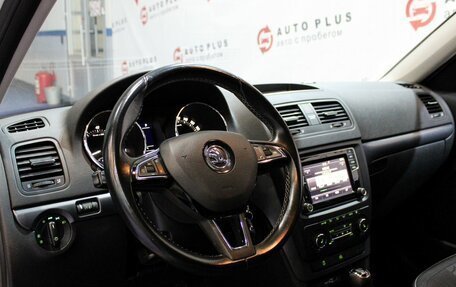 Skoda Yeti I рестайлинг, 2017 год, 1 479 000 рублей, 7 фотография