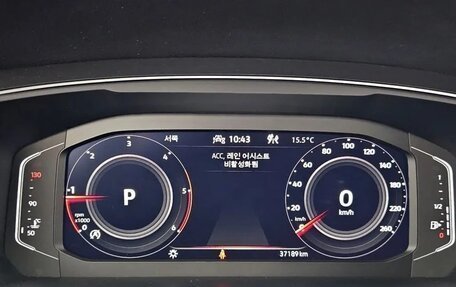 Volkswagen Tiguan II, 2022 год, 3 360 000 рублей, 9 фотография