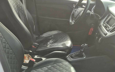 Hyundai Solaris II рестайлинг, 2022 год, 1 000 000 рублей, 5 фотография